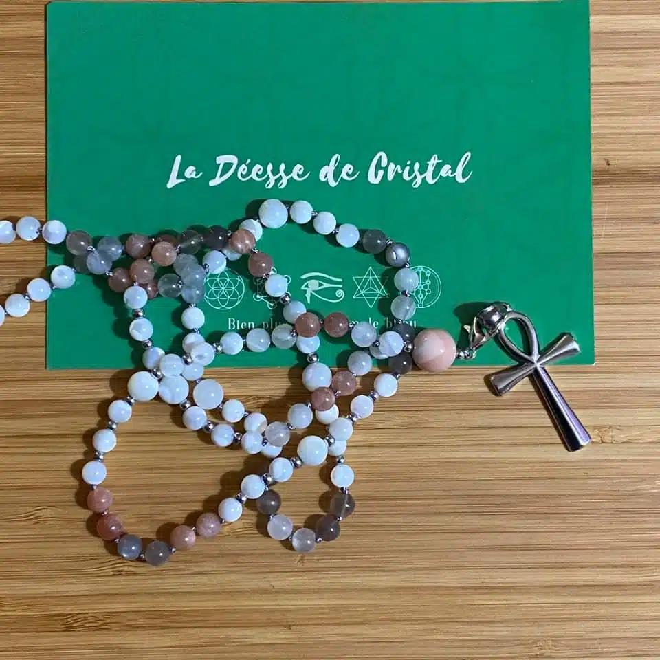 Mala Venus Nacre – Pierre de lune – Agate – Croix de Ankh 1 mala