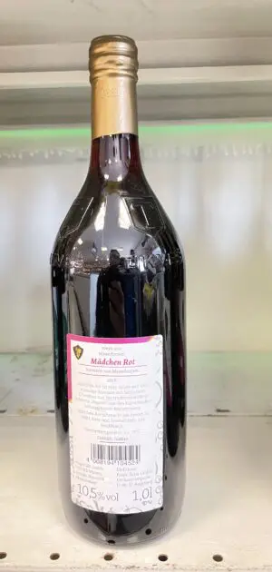 Vin rouge "Mädchen Rot" Doux, 1L - Cépage Vranac, Macédoine 2018