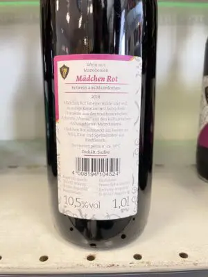 Vin rouge "Mädchen Rot" Doux, 1L - Cépage Vranac, Macédoine 2018