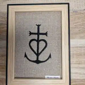 Tableau Brodé en Lin croix de camargue