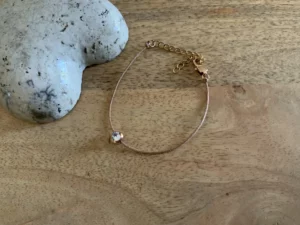 Bracelet avec pierre en verre