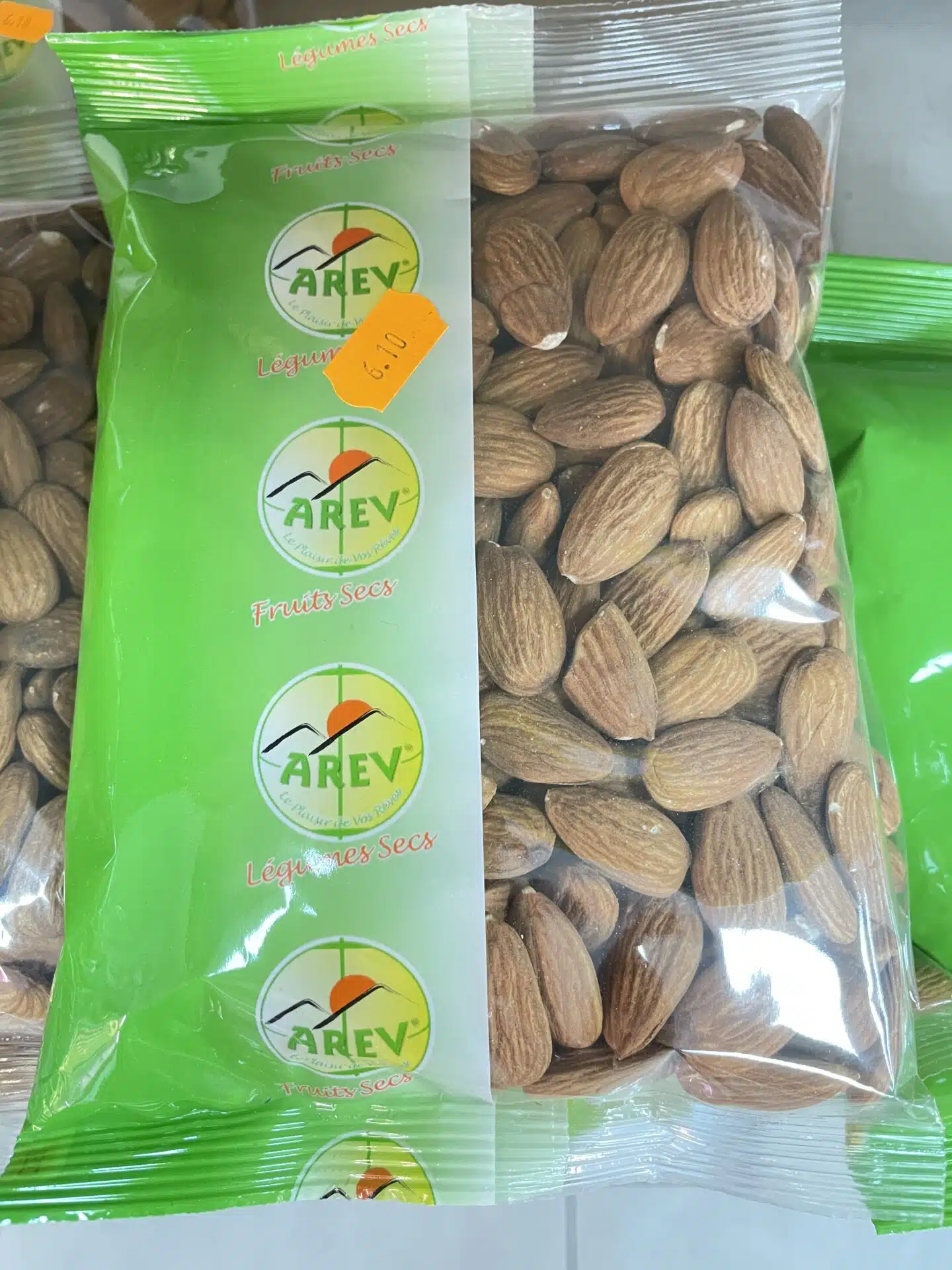 Amandes décortiquées entières – 400 g 1 Amandes décortiquées entières – 400 g