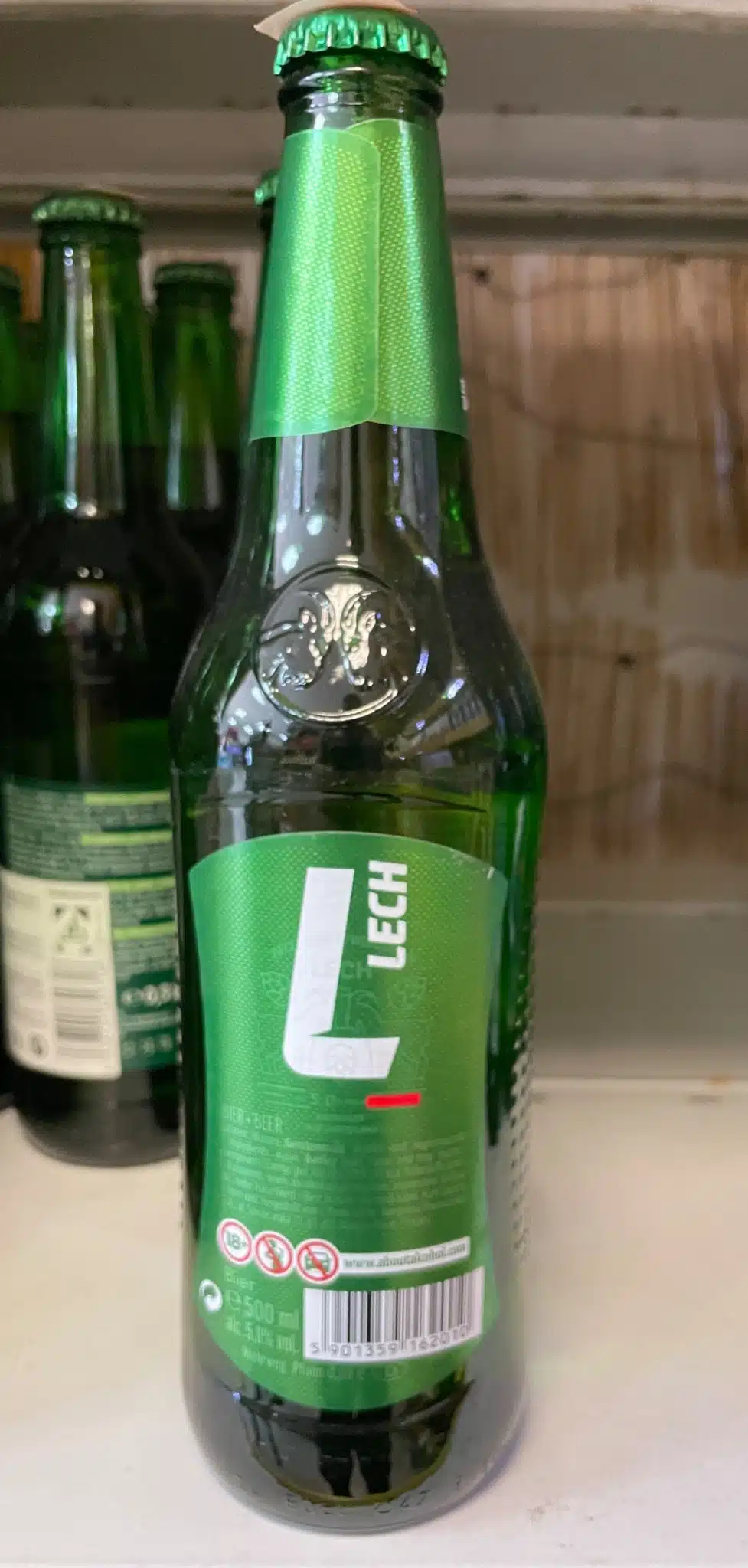 Lech Premium Bière blonde polonaise 1 Lech Premium Bière blonde polonaise