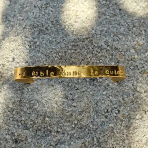 Jonc ” du sable dans la culotte”