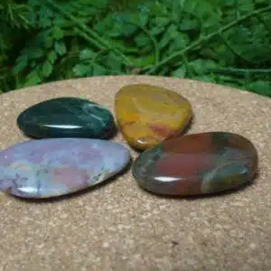 Galet Agate Naturelle – Équilibre et Sérénité au Quotidien