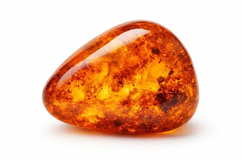Ambre : guide de la pierre naturelle