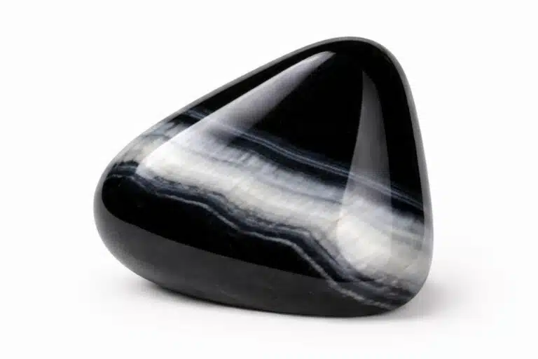 Onyx : guide de la pierre naturelle