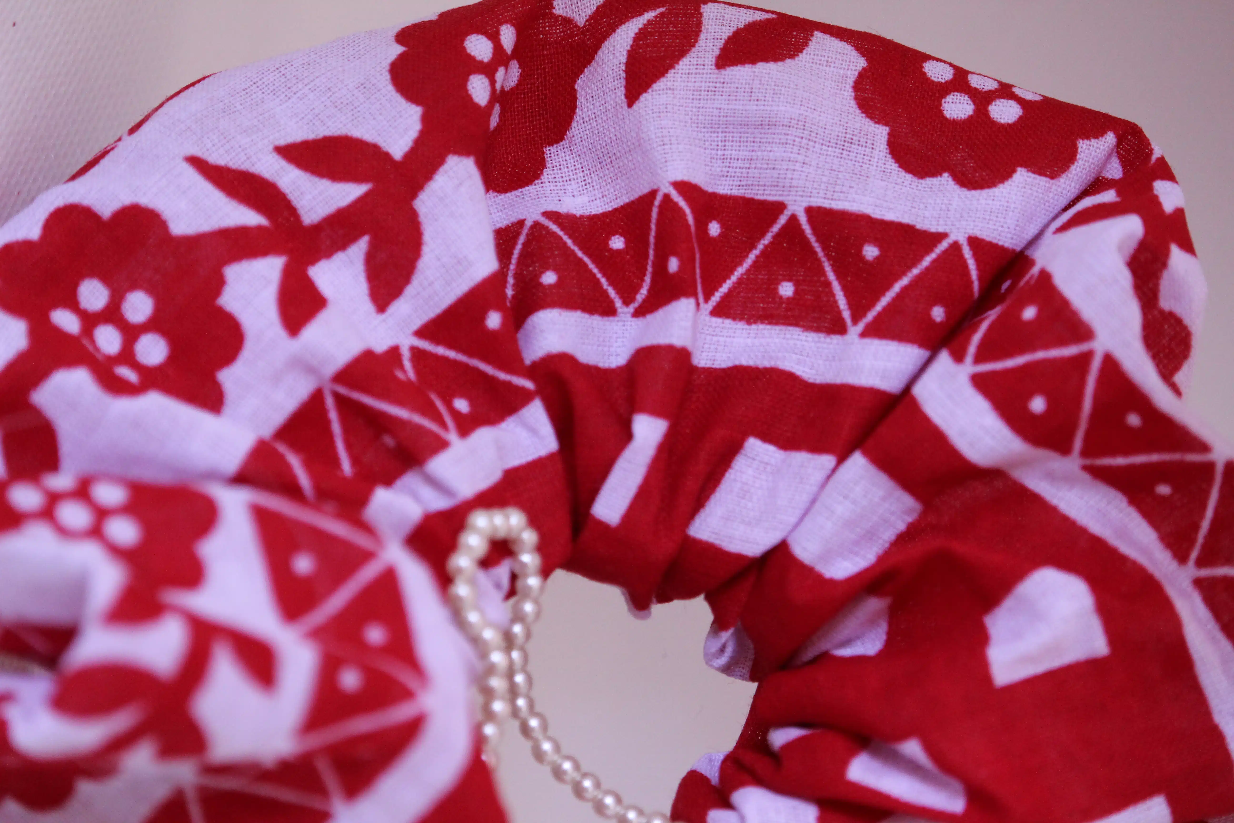 Chouchou cheveux en coton traditionnel des Comores & Mayotte 2 Chouchou cheveux en coton traditionnel des Comores & Mayotte – Image 2