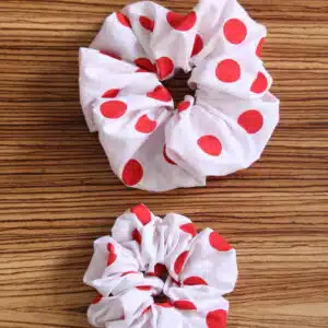 Chouchou cheveux à pois rouges