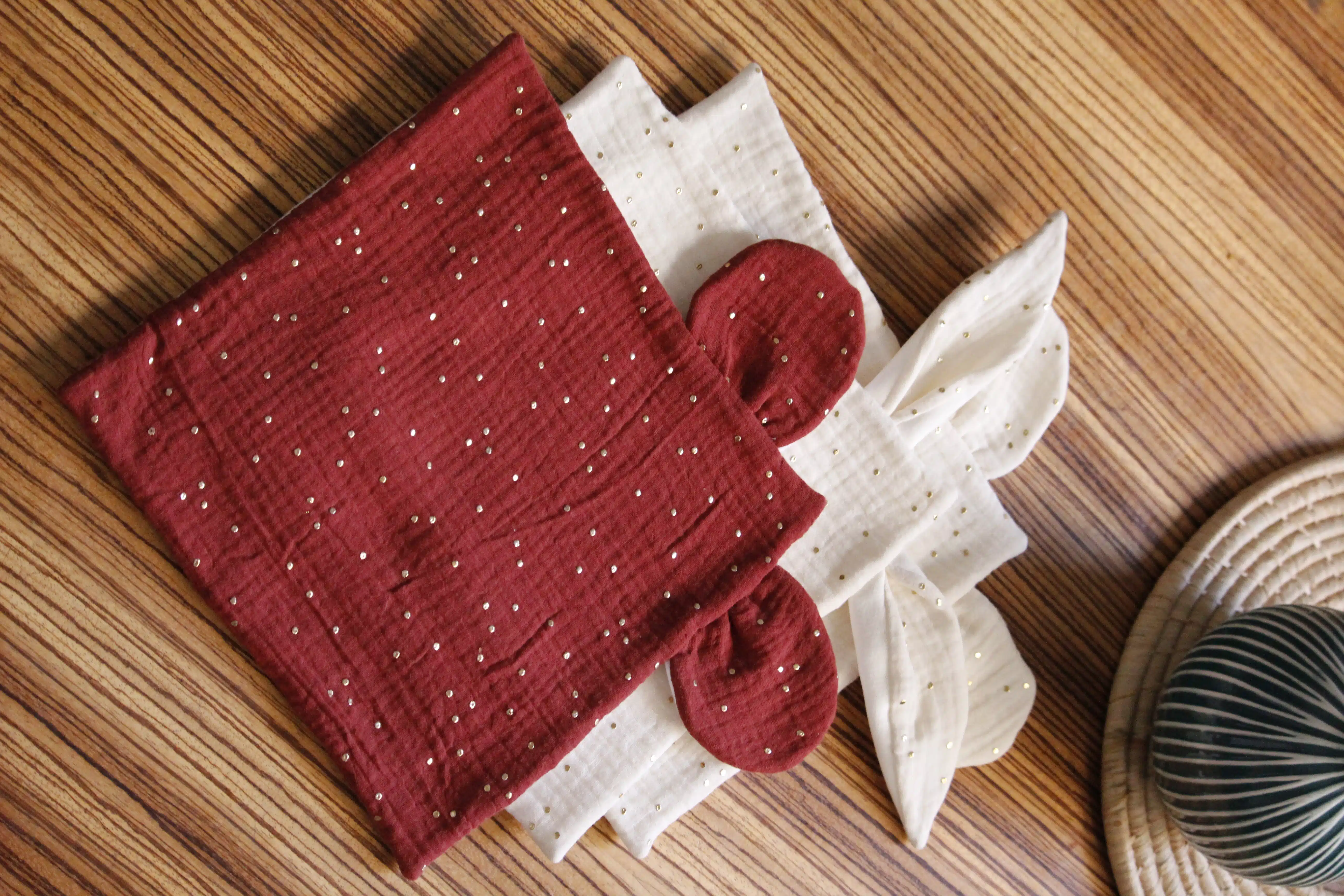 Doudou plat bébé grand format en coton 1 Doudou plat bébé grand format en coton