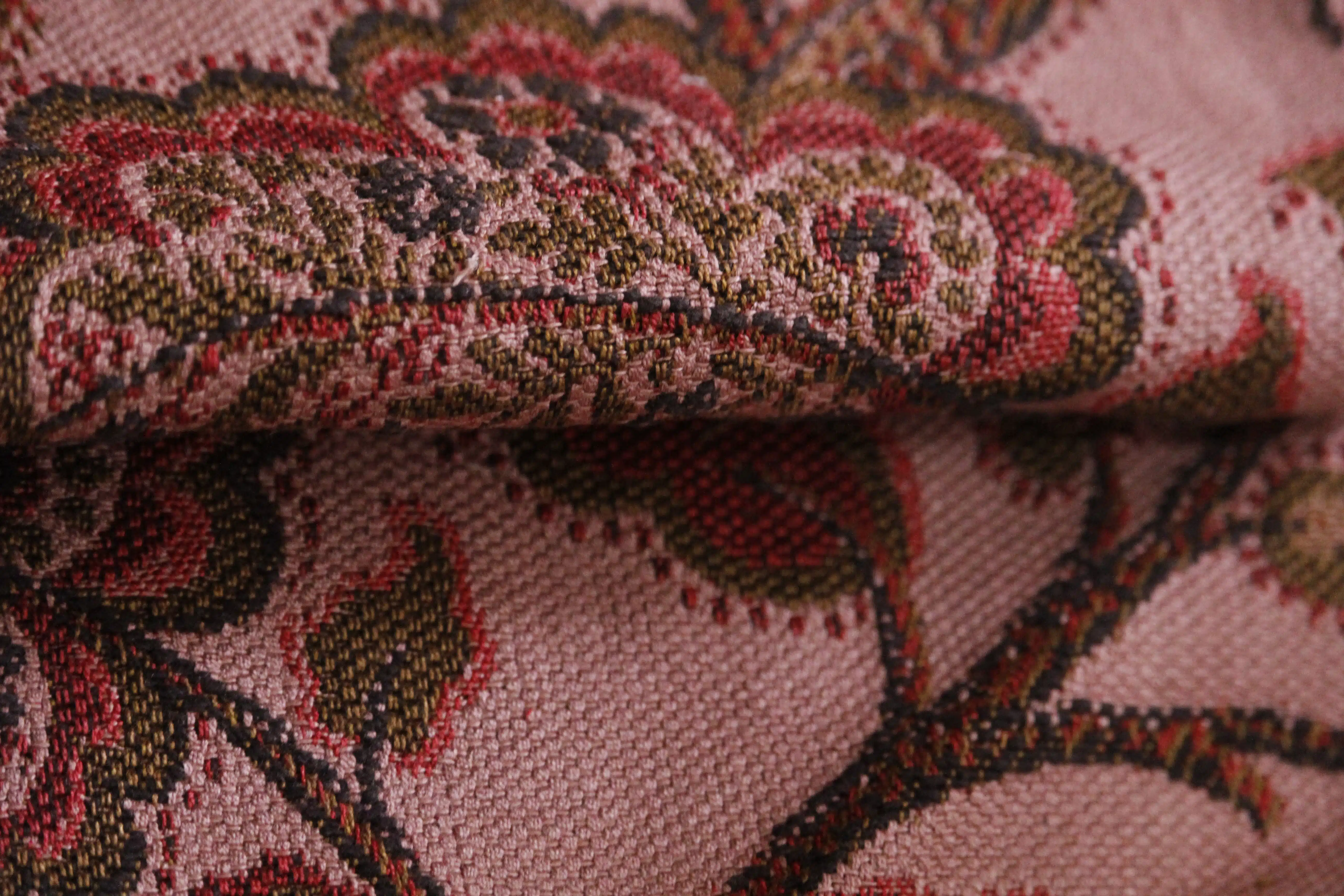 Sac banane artisanal en tissus d’ameublement 3 Sac banane artisanal en tissus d’ameublement – Image 3