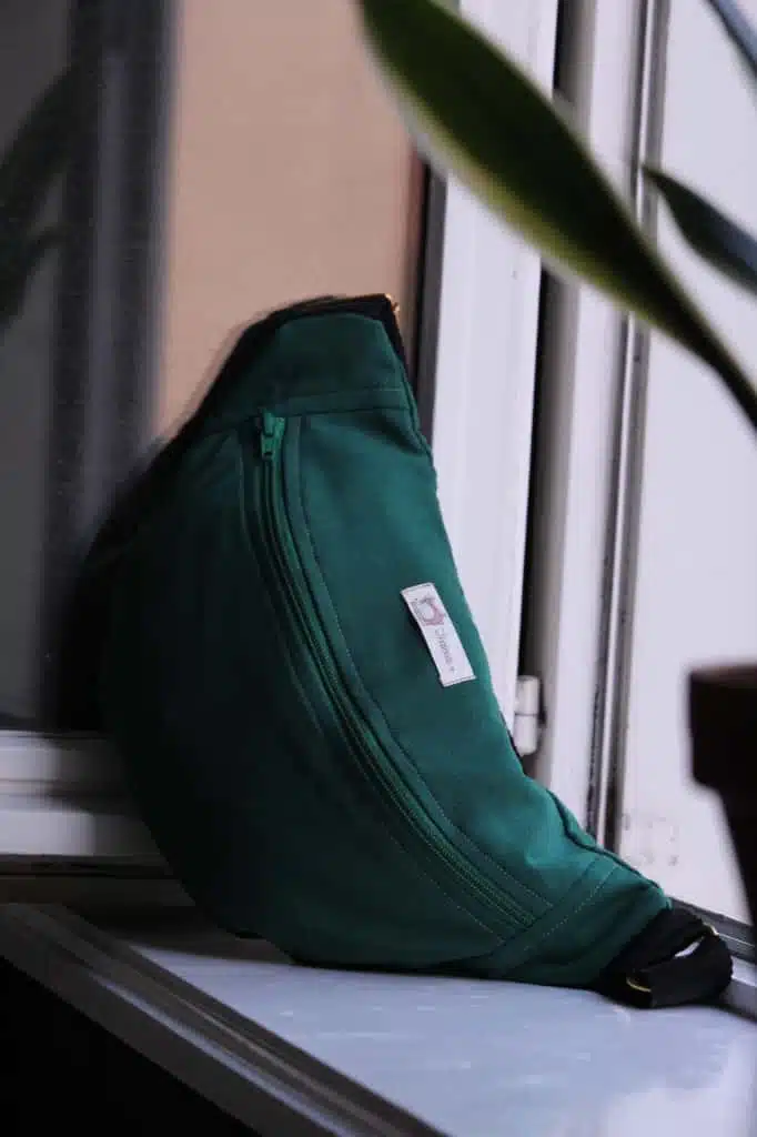 Sac banane artisanal en tissus d’ameublement 1 Sac banane artisanal en tissus d’ameublement