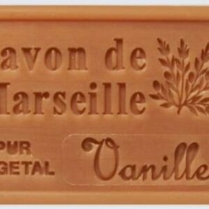 Savon de Marseille Pur Vegetal Vanille rectangulaire avec motif feuille, pain artisanal naturel.