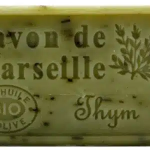 Savon de Marseille rectangulaire vert au thym, huile d'olive, bio, emballage écologique artisanal.