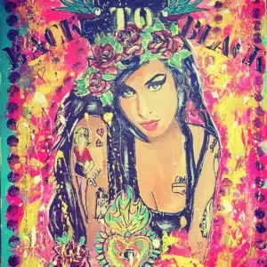 Peinture colorée représentant une femme tatouée, aux cheveux noirs, portant une couronne de fleurs, avec un motif en forme de cœur et un texte en arrière-plan.